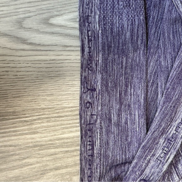 LULULEMON | Swiftly Tech | Long Sleeve | Crew Neck | Size 6 - Picture 5 of 11